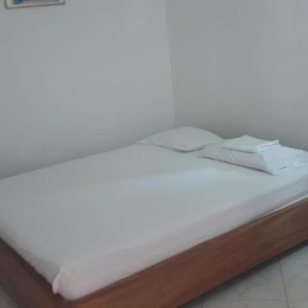 أربوليتيه Hostal La Estrella Real المظهر الخارجي الصورة