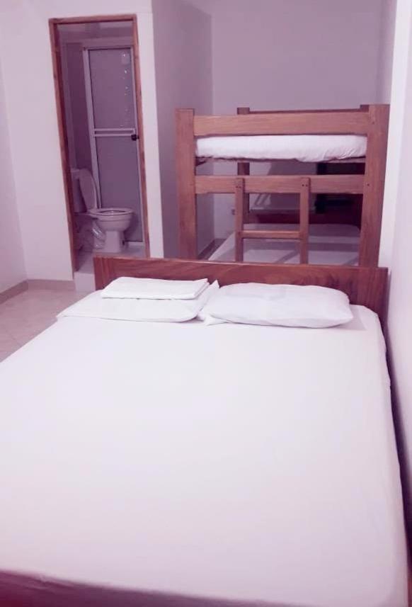 أربوليتيه Hostal La Estrella Real المظهر الخارجي الصورة